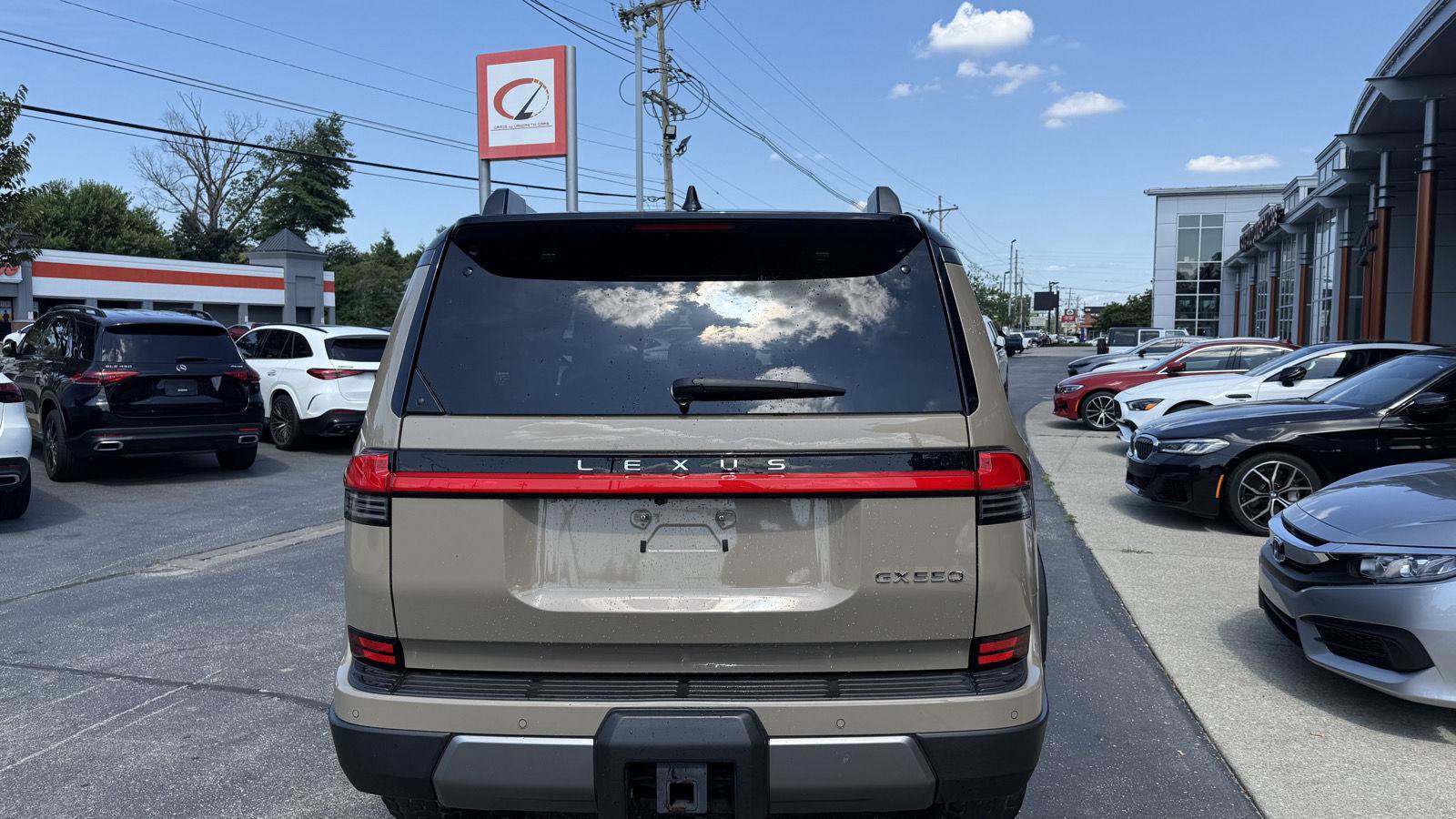 Used 2025 Lexus GX 550 AWD/4WD image 7