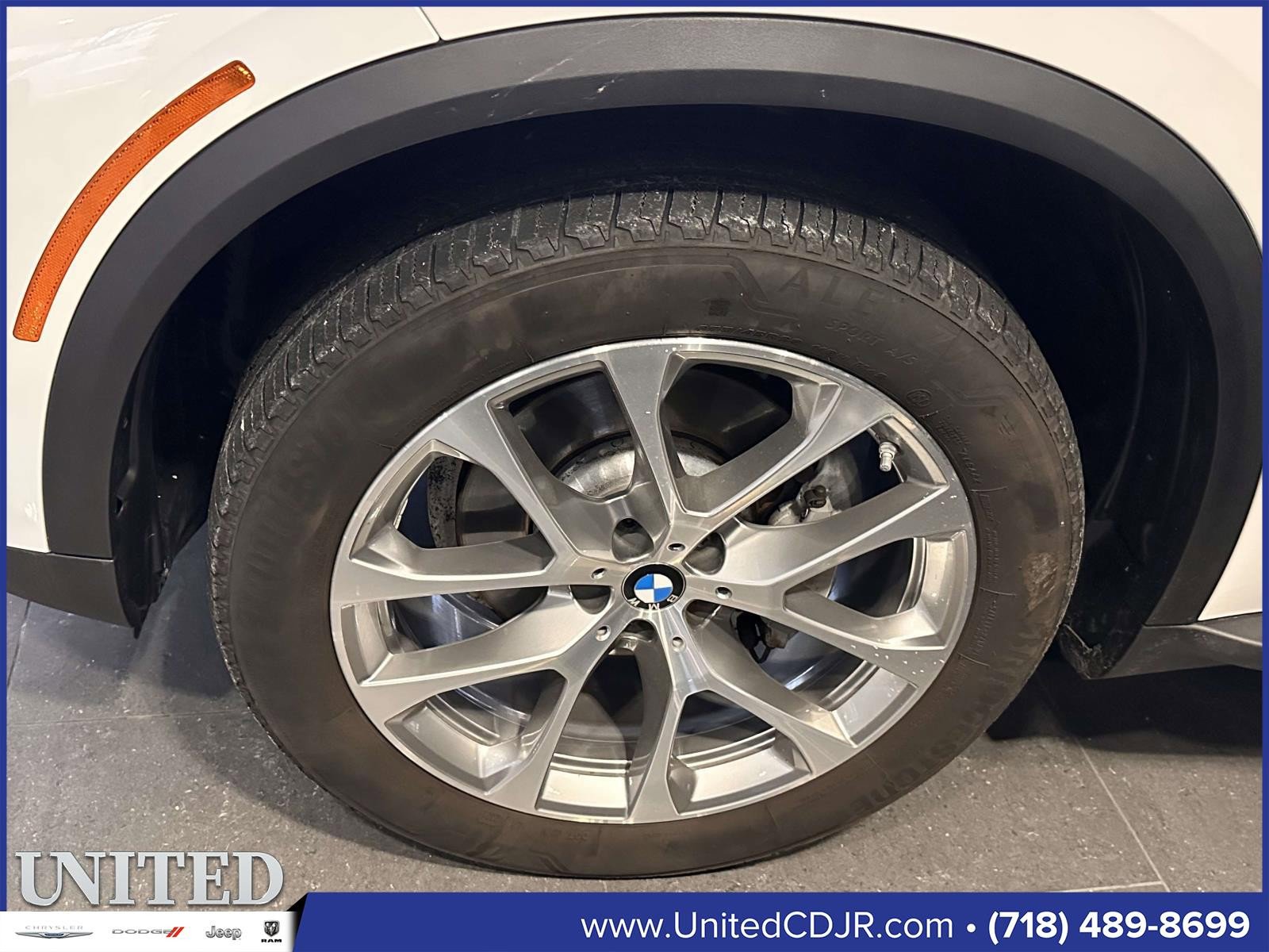 Used 2022 BMW X5 xDrive40i w/ Climate Comfort Package image 9