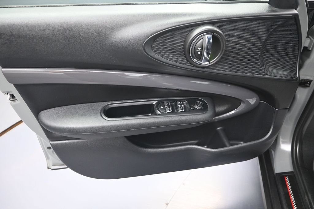 Used 2016 MINI Cooper Clubman S FWD image 9