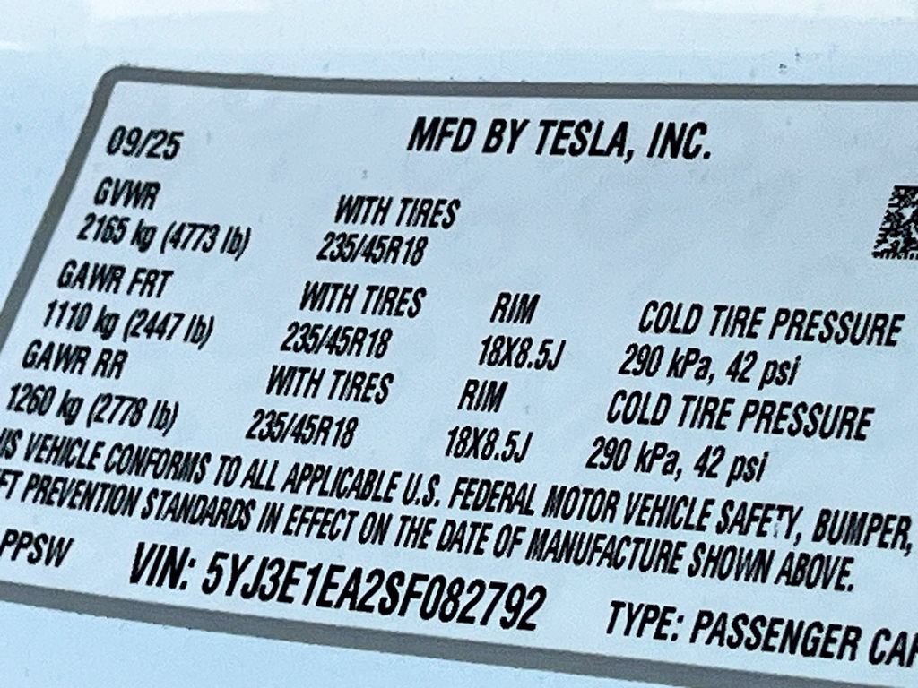 Used 2025 Tesla Model 3 Long Range RWD image 32