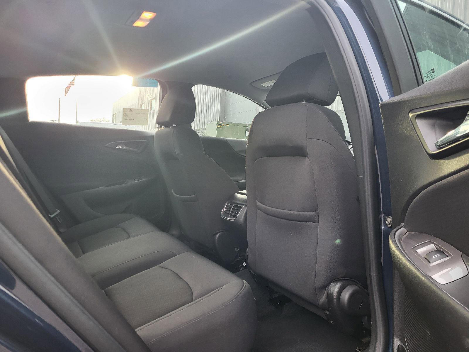 Used 2022 Chevrolet Malibu LT image 11