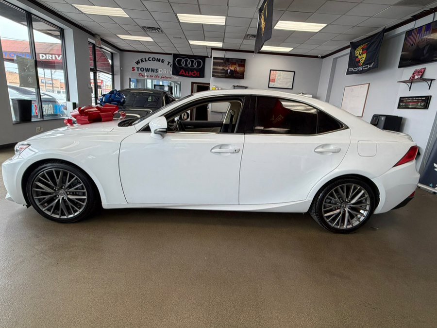 Used 2014 Lexus IS 250 w/ Premium Package RWD image 7
