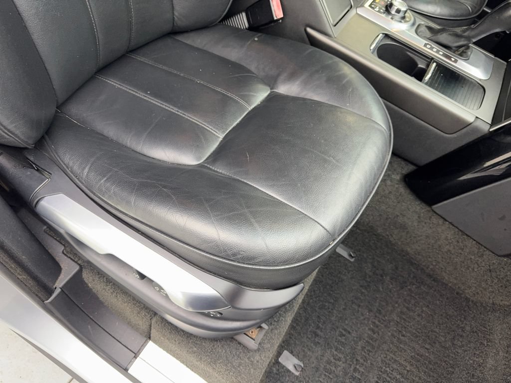 Used 2012 Land Rover Range Rover HSE AWD/4WD image 40