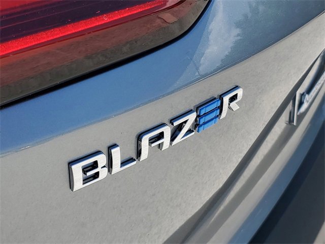 New 2025 Chevrolet Blazer EV LT image 30