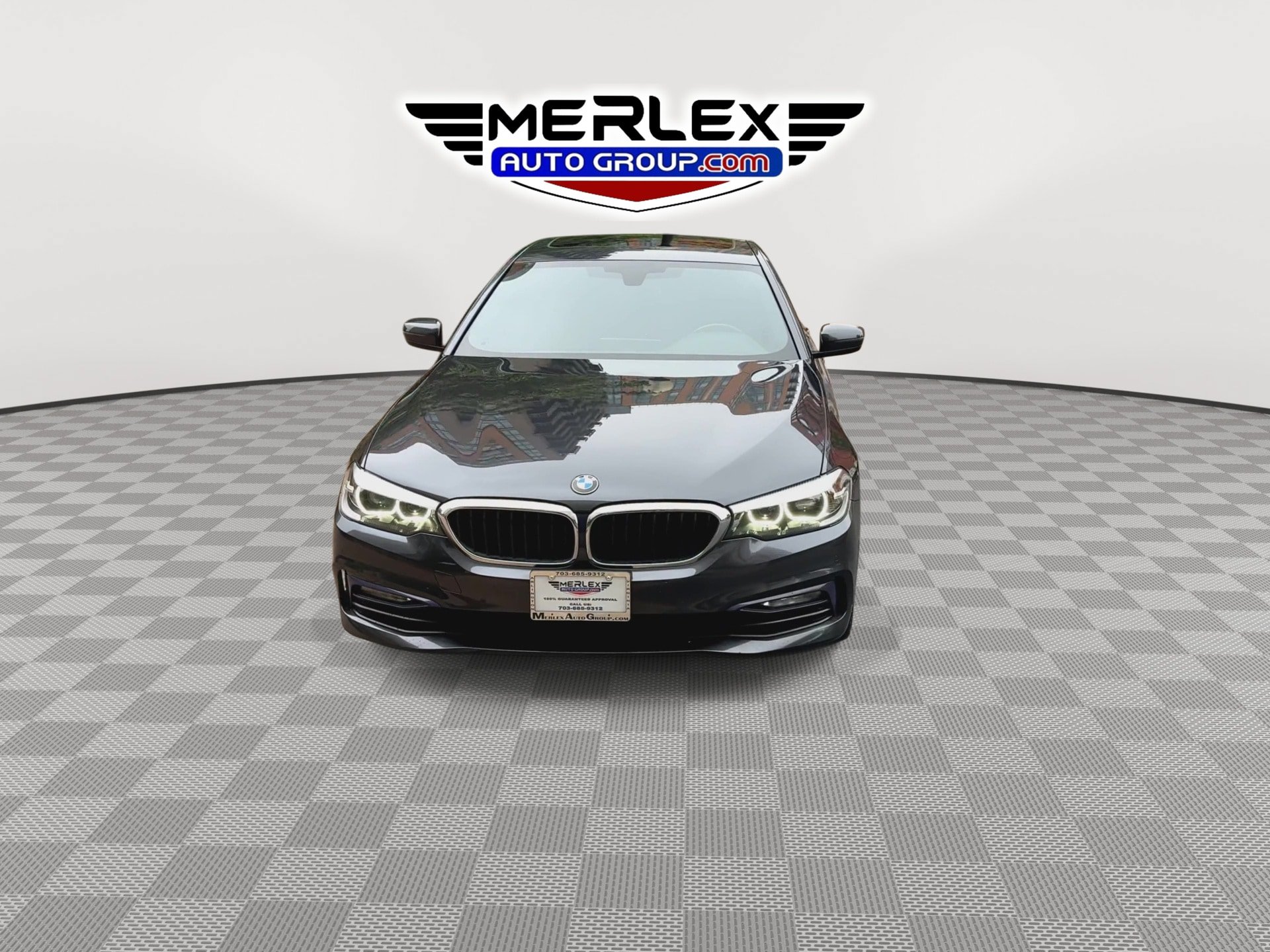 Used 2018 BMW 530i xDrive w/ Premium Package AWD/4WD image 3