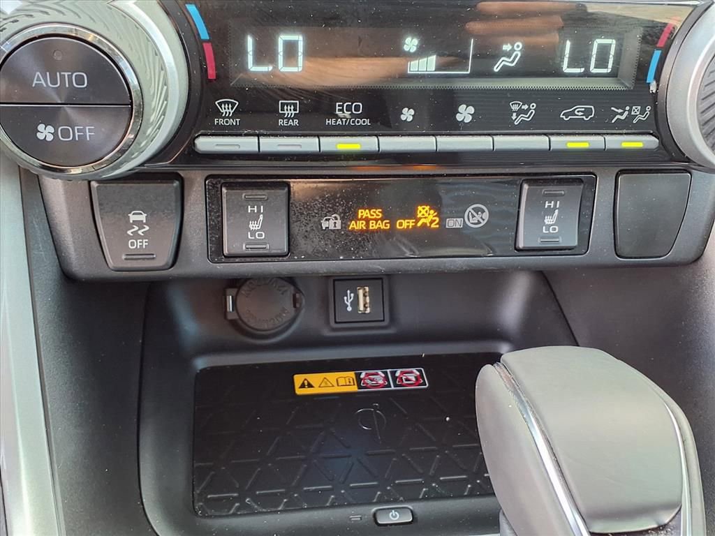 Used 2024 Toyota RAV4 XSE image 15