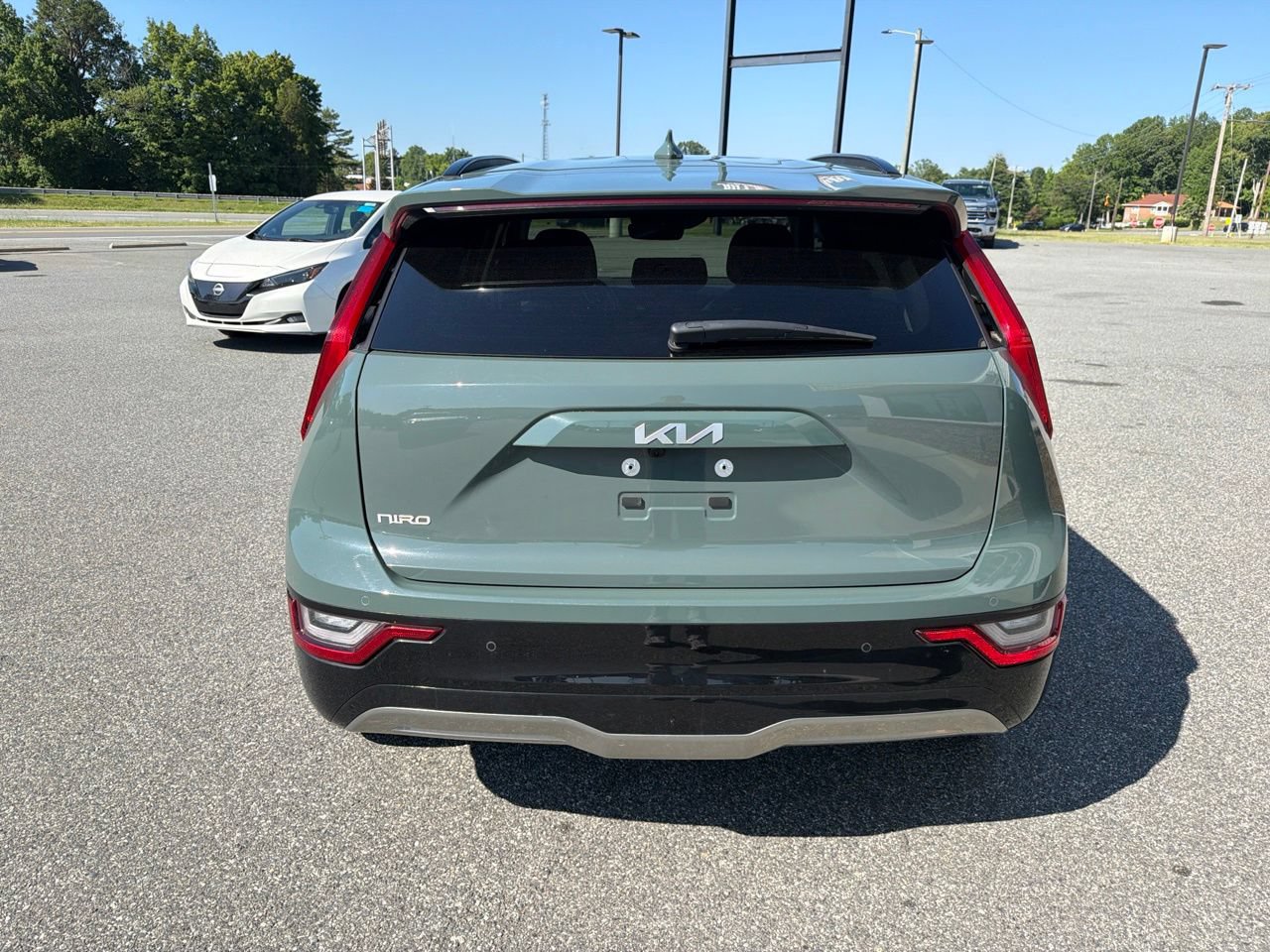 Used 2024 Kia Niro Wave w/ Wave Preserve Package FWD image 6