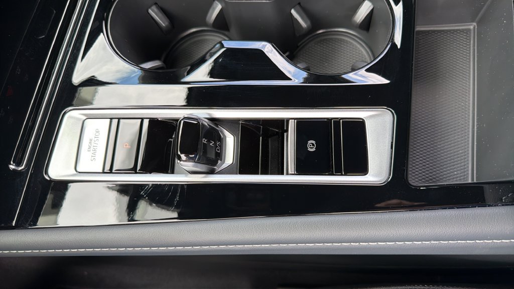 New 2026 Volkswagen Atlas Cross Sport SE FWD image 14
