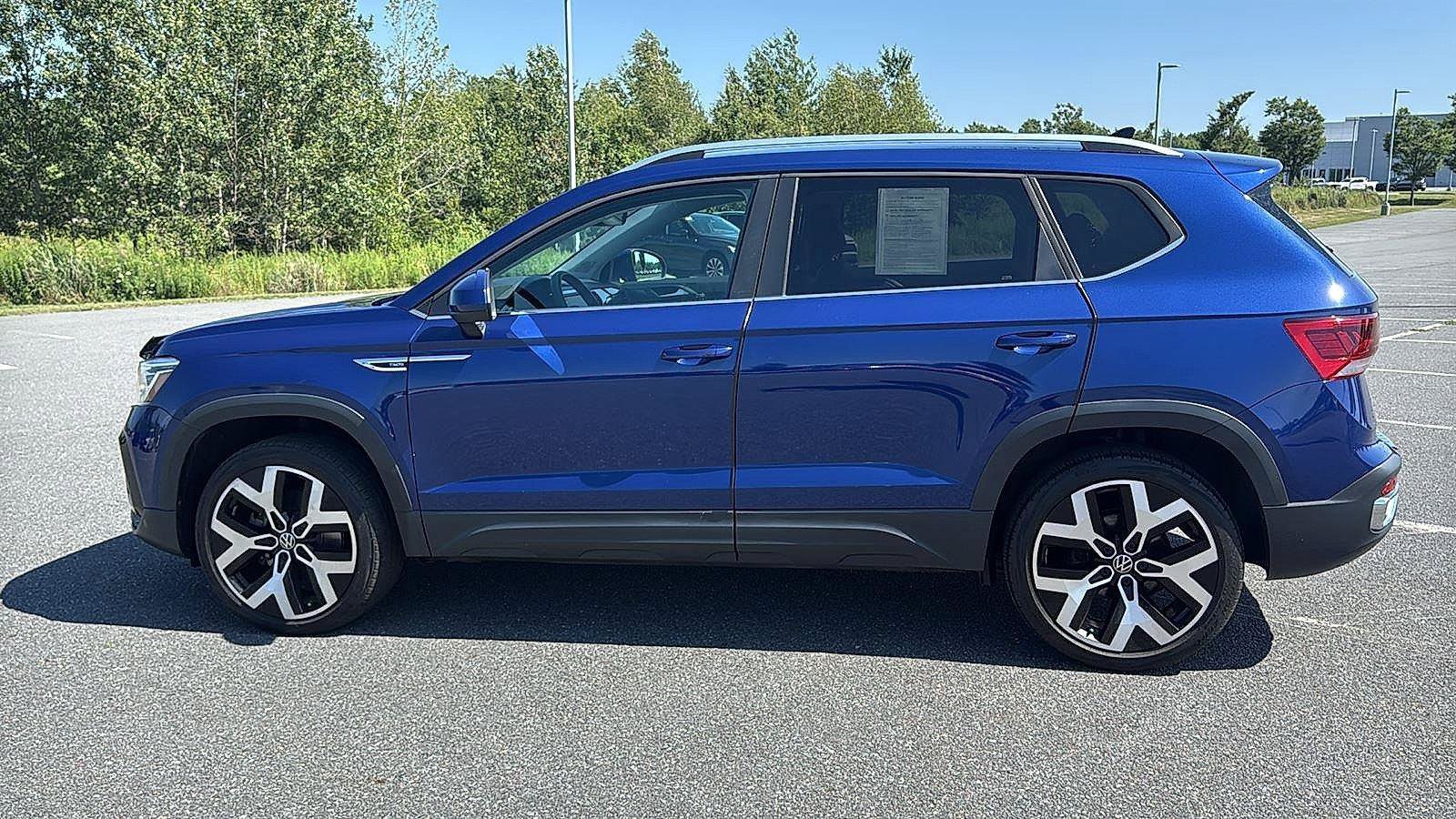 Used 2022 Volkswagen Taos SEL AWD/4WD image 11