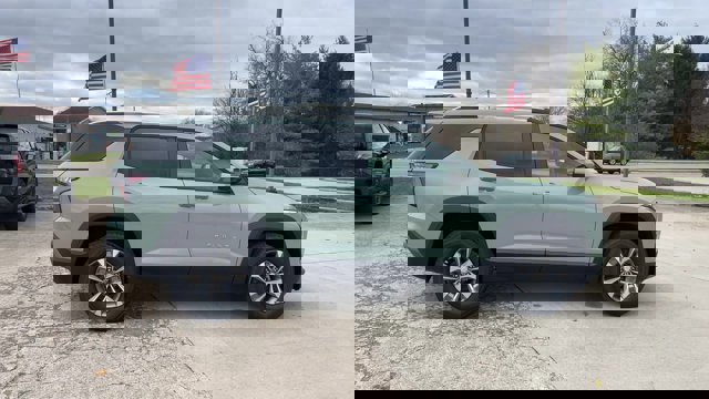 New 2026 Chevrolet Equinox LT w/ Convenience Package II image 9