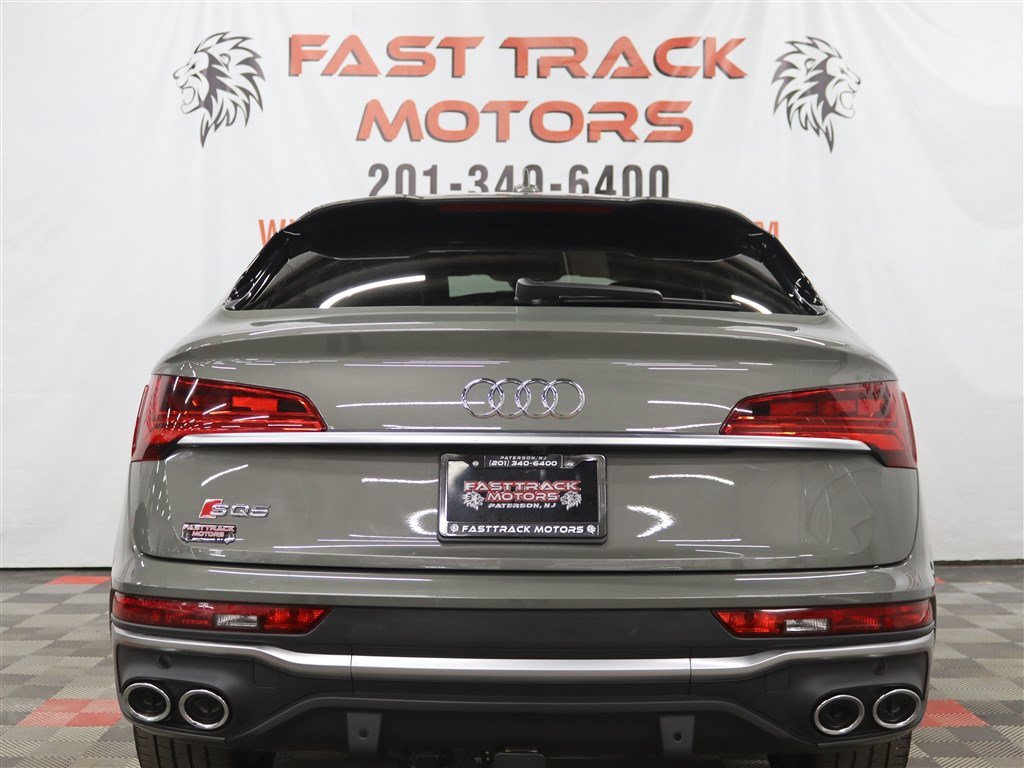 Used 2023 Audi SQ5 Prestige w/ Prestige Package AWD/4WD image 4