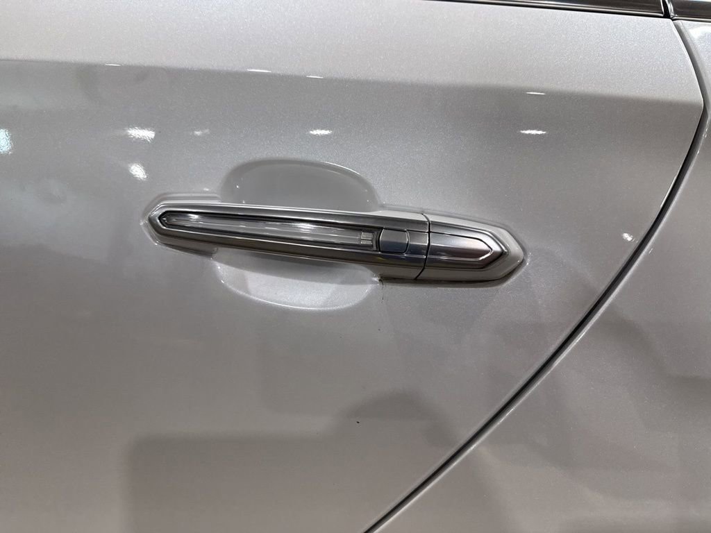 Used 2019 Cadillac XTS Luxury w/ Driver Awareness Package image 12