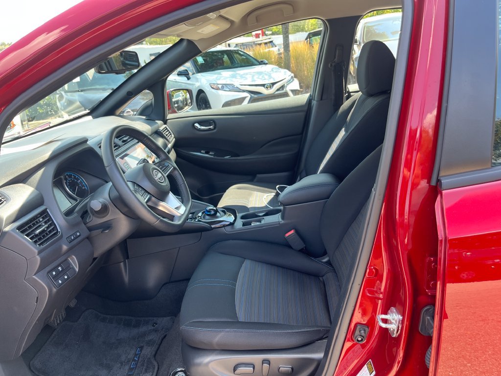 Used 2025 Nissan Leaf SV Plus FWD image 28