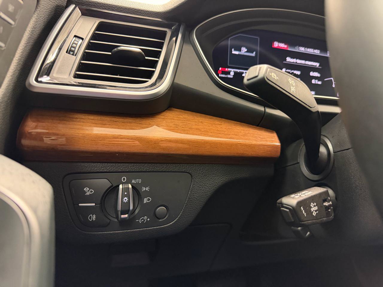 Used 2023 Audi Q5 2.0T Premium Plus AWD/4WD image 24