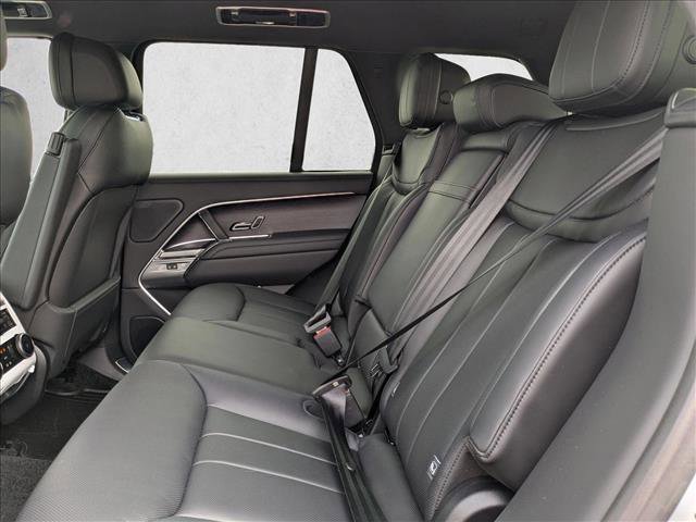 New 2025 Land Rover Range Rover SE image 16