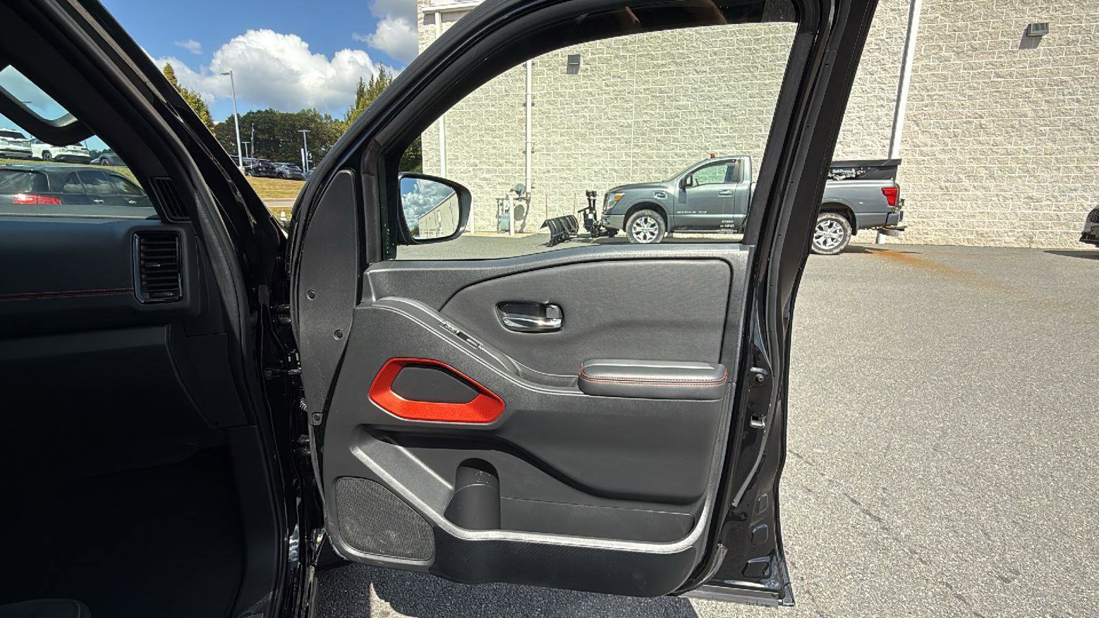 Used 2023 Nissan Frontier PRO-4X w/ Tow Package image 20