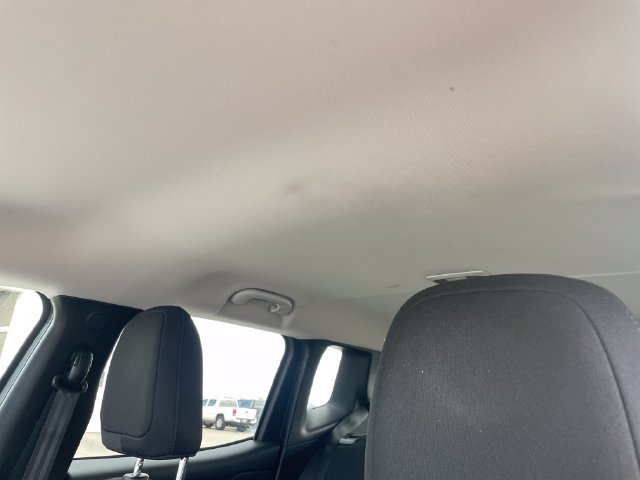Used 2017 Jeep Renegade Trailhawk AWD/4WD image 28