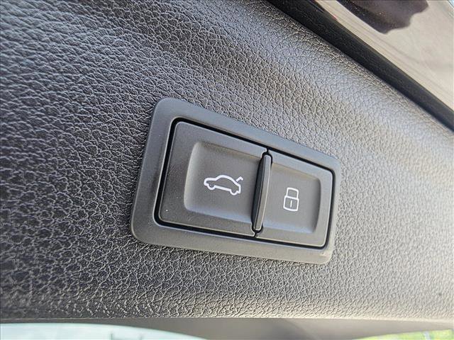 Certified 2025 Audi Q3 2.0T Premium w/ Convenience Package AWD/4WD image 25