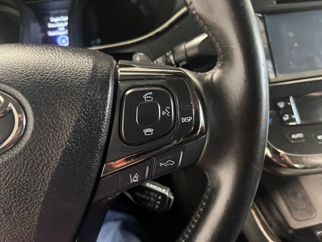 Used 2016 Toyota Avalon Limited w/ Toyota Safety Sense Package image 26