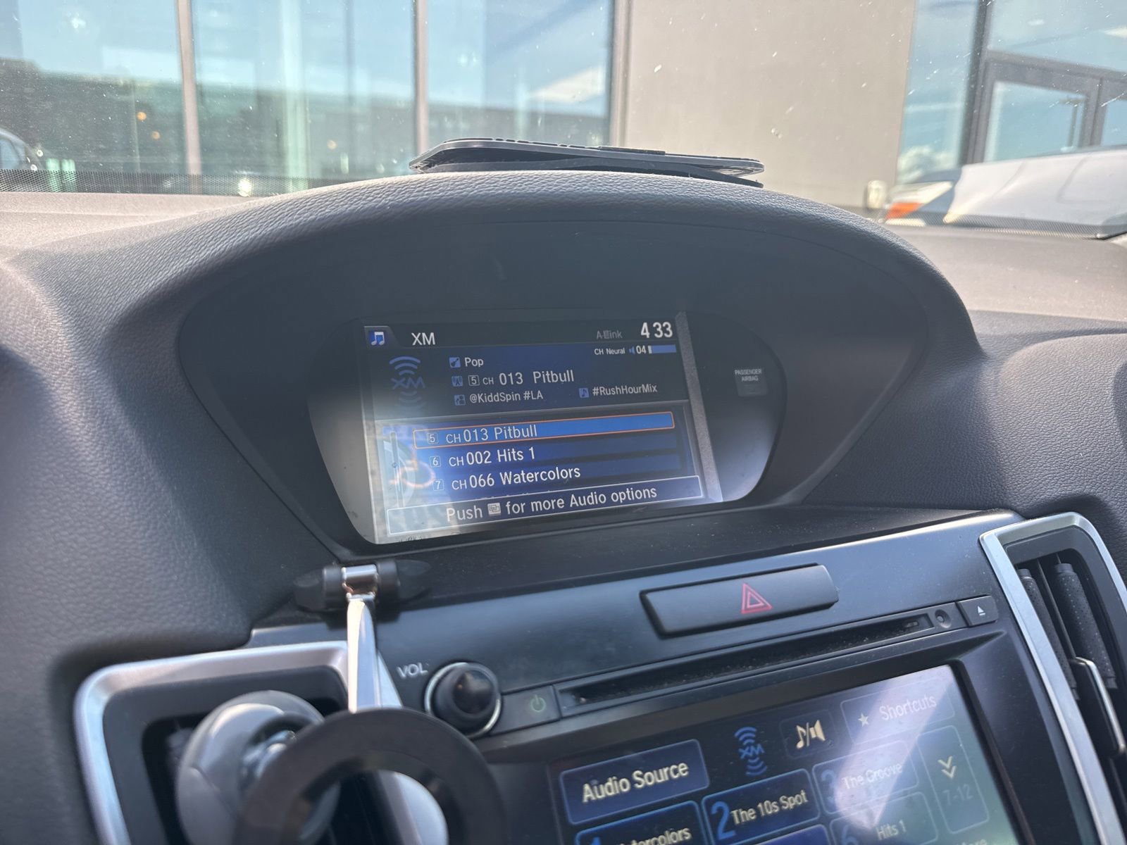 Used 2017 Acura TLX w/ Technology Package FWD image 6