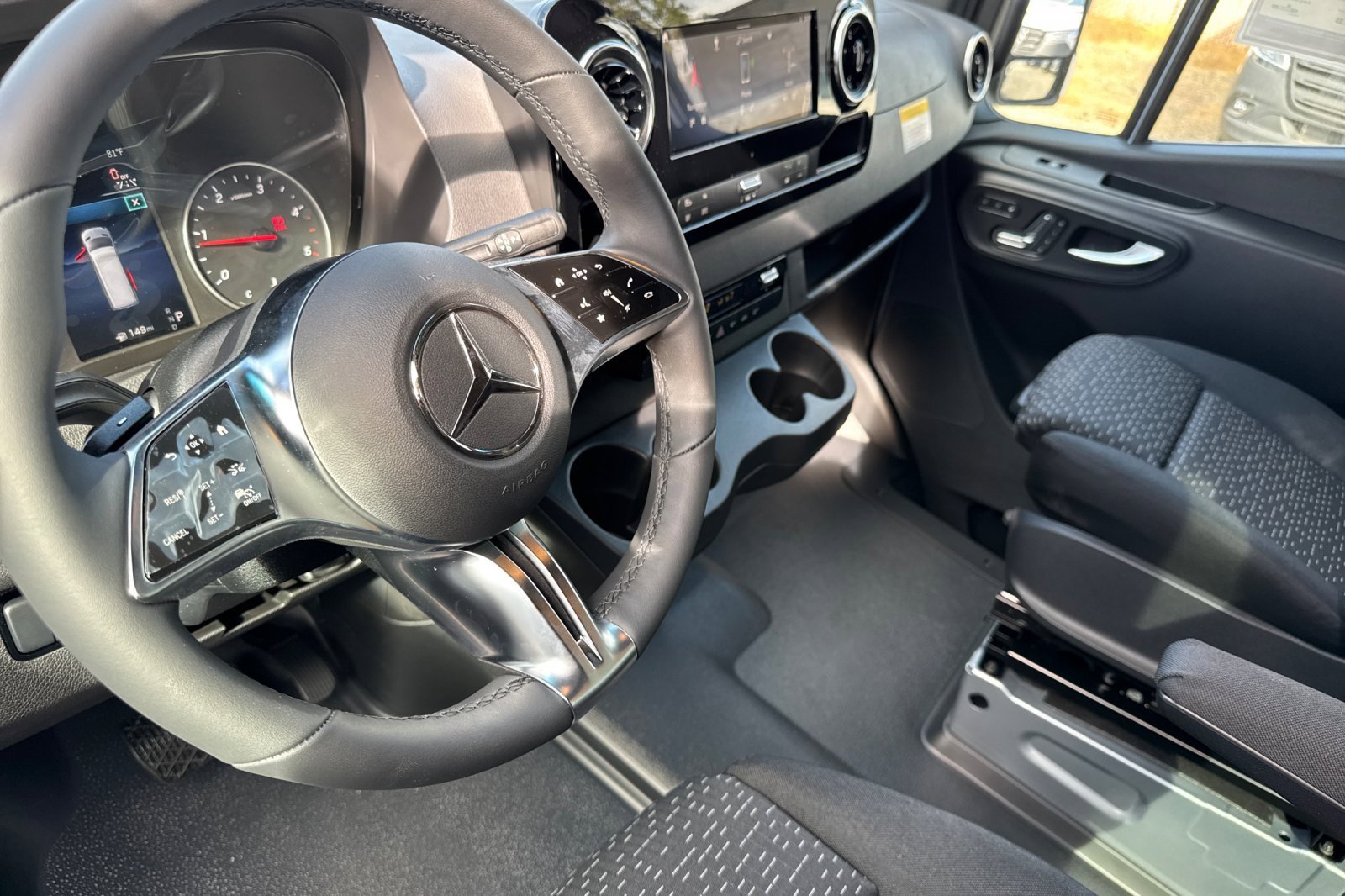 New 2025 Mercedes-Benz Sprinter 2500 image 10