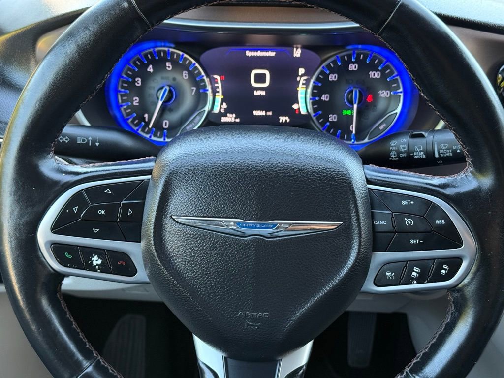 Used 2019 Chrysler Pacifica Touring-L Plus w/ Advanced Safetytec Group image 17