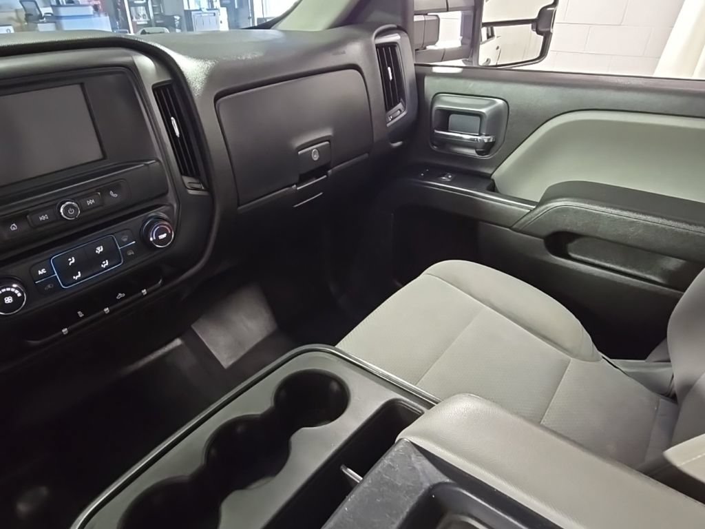 Used 2019 GMC Sierra 2500 4x4 Crew Cab w/ Sierra Convenience Package image 26
