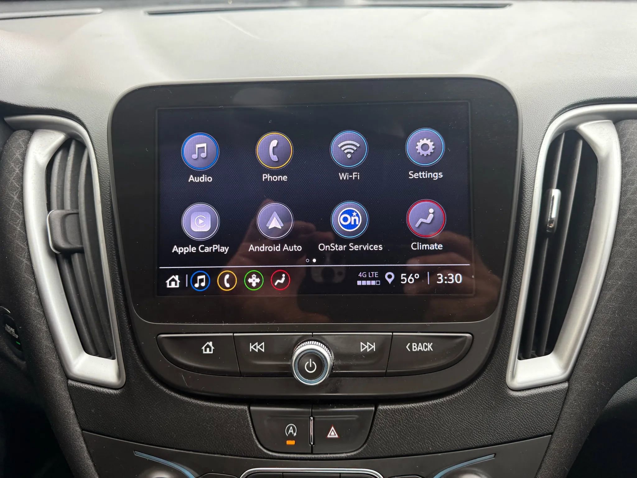 Used 2022 Chevrolet Malibu LT image 17