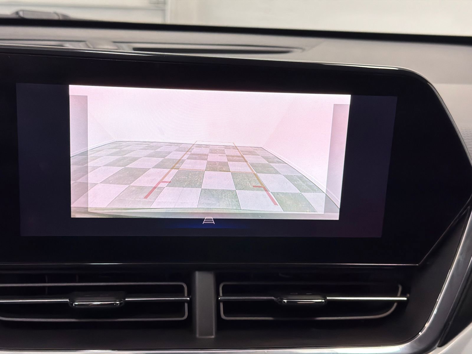 Used 2024 Chevrolet Trax LT image 24