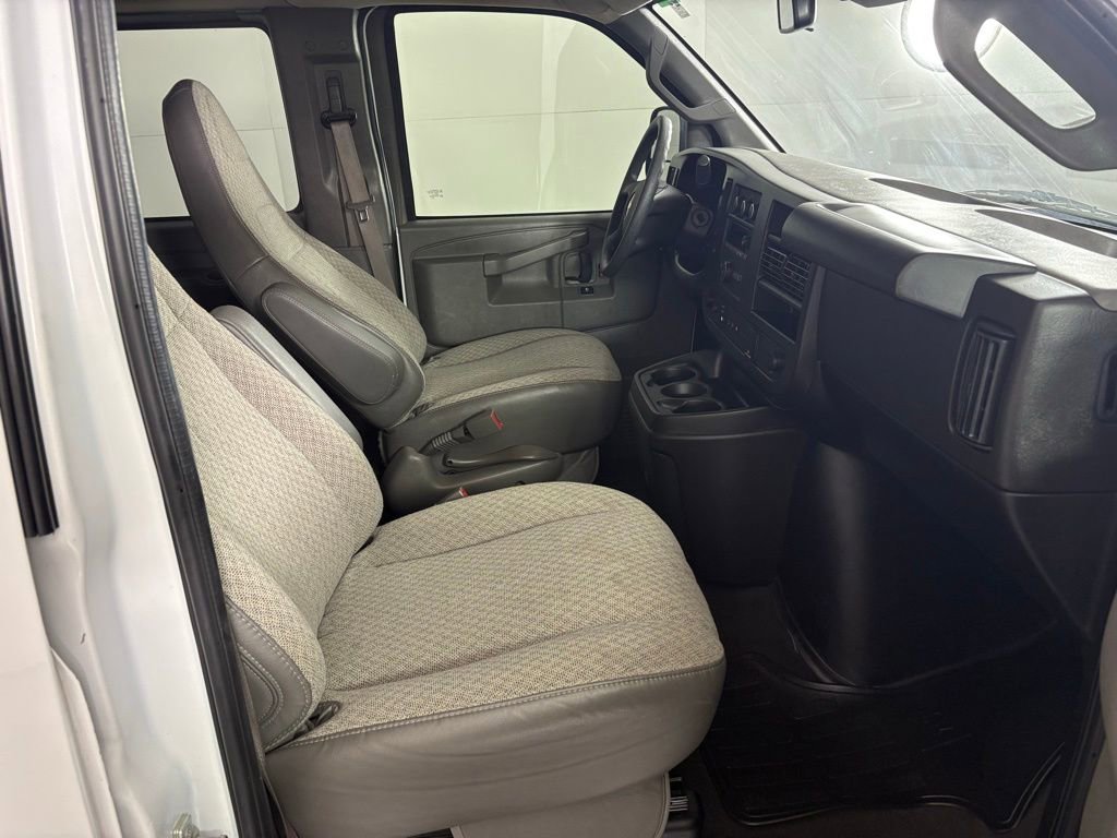 Used 2023 Chevrolet Express 3500 LT w/ LT Preferred Equipment Group image 34
