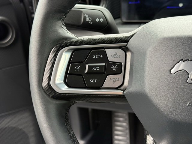 Used 2025 Ford Mustang Coupe image 22