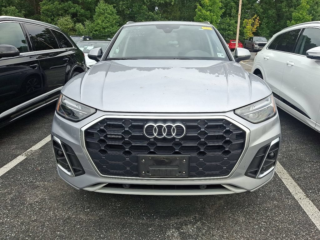 Certified 2023 Audi Q5 2.0T Premium w/ Convenience Package AWD/4WD image 2
