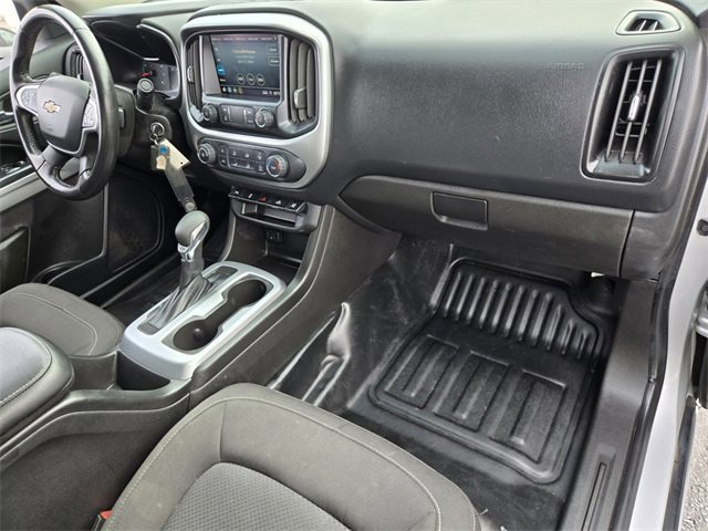 Used 2022 Chevrolet Colorado LT w/ Fleet Safety Package image 17
