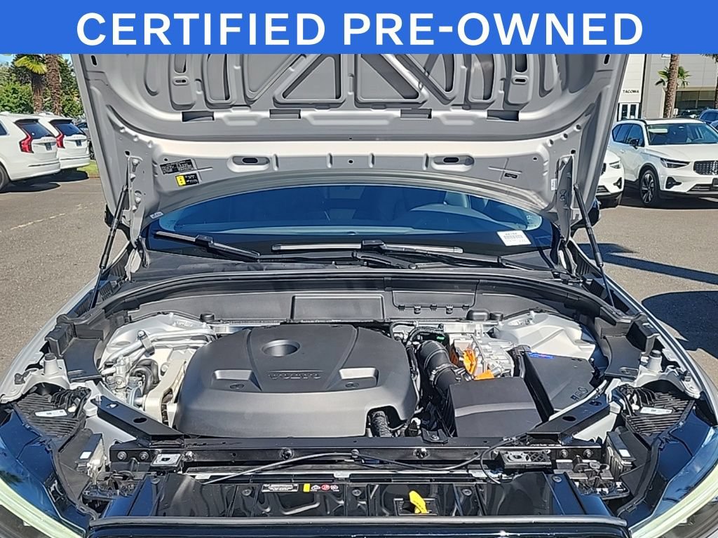 Certified 2024 Volvo XC60 T8 Plus w/ Protection Package Premier AWD/4WD image 29