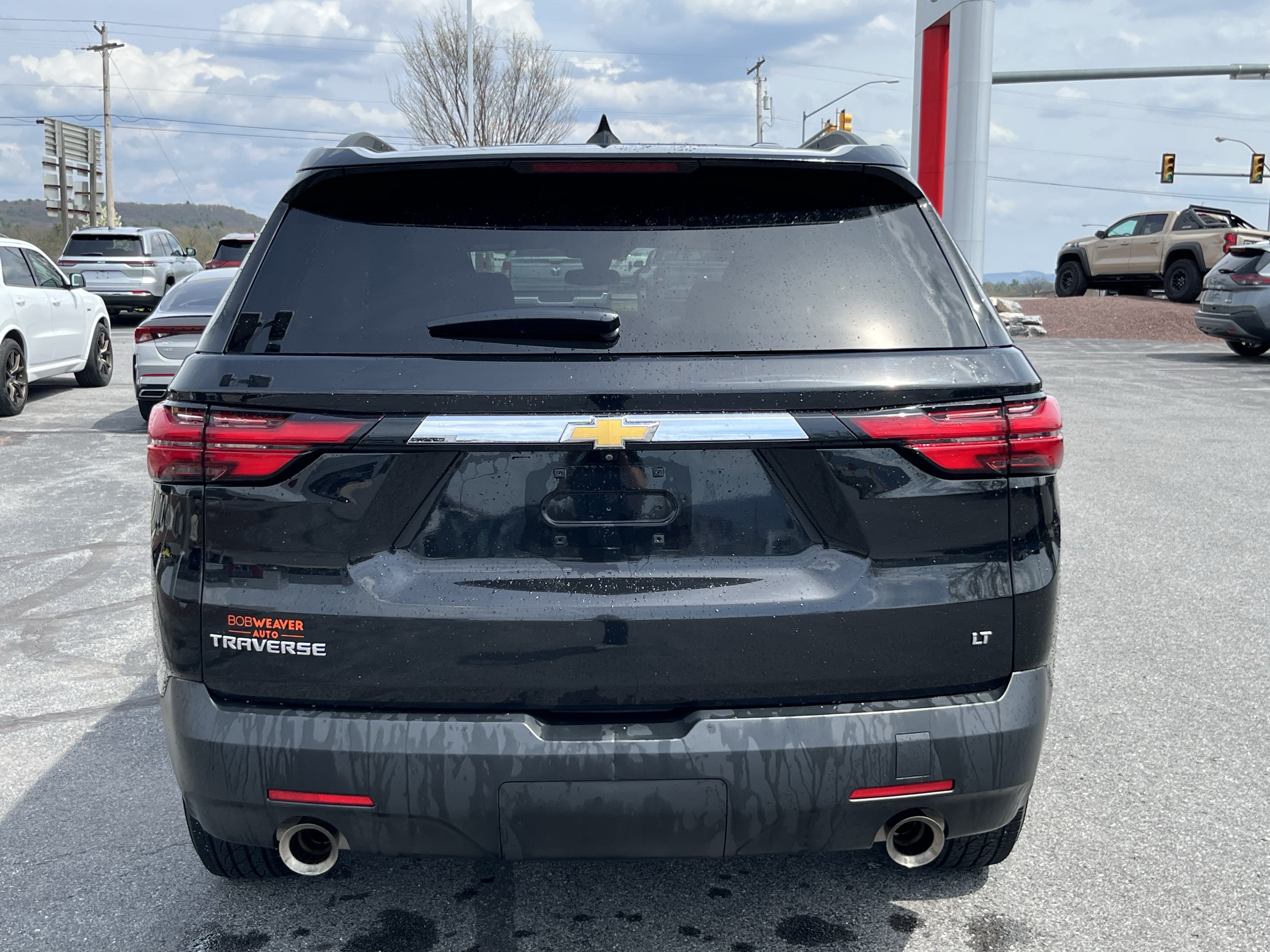 Used 2023 Chevrolet Traverse LT FWD video 4