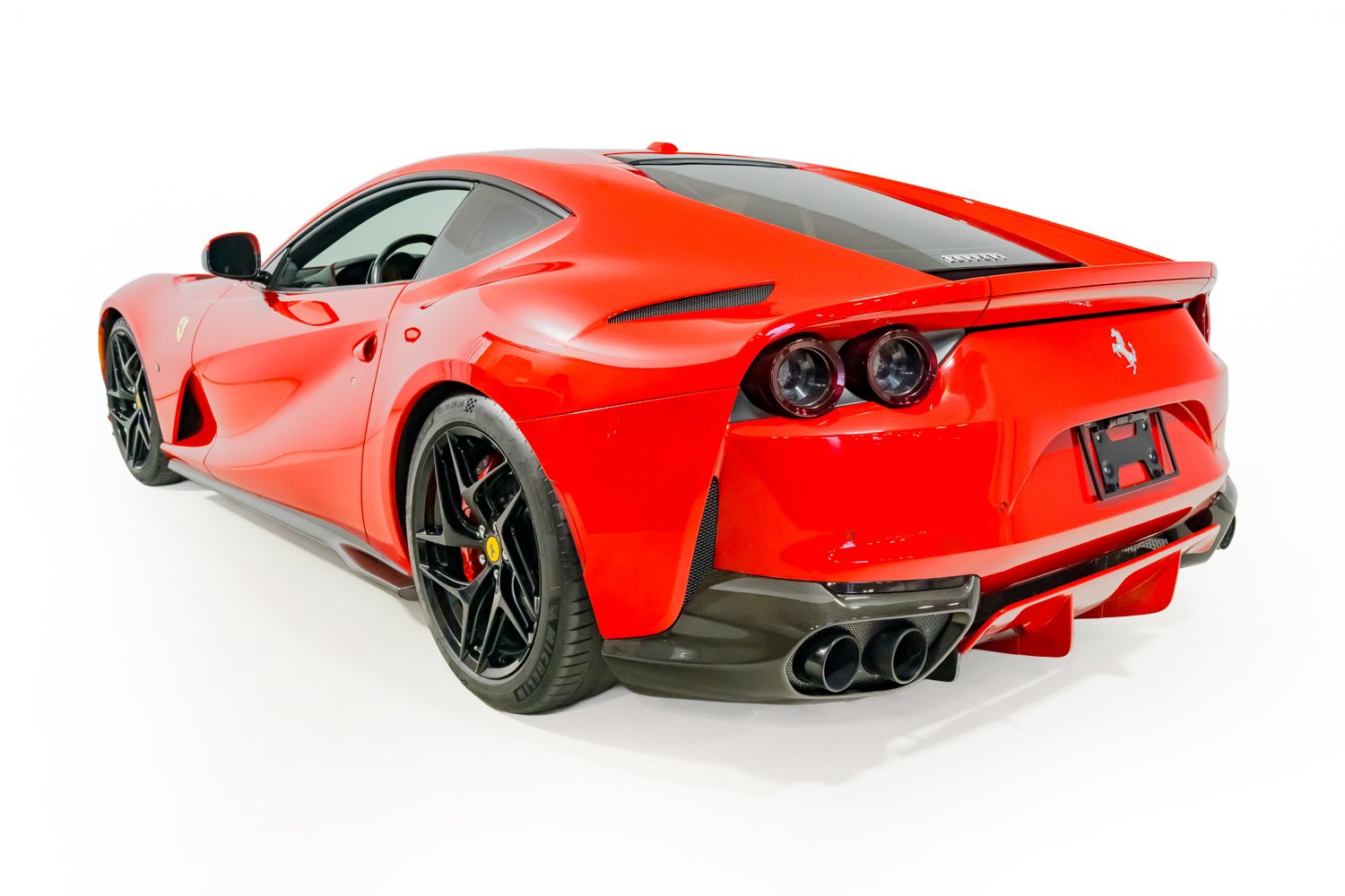 Used 2018 Ferrari 812 Superfast RWD image 4