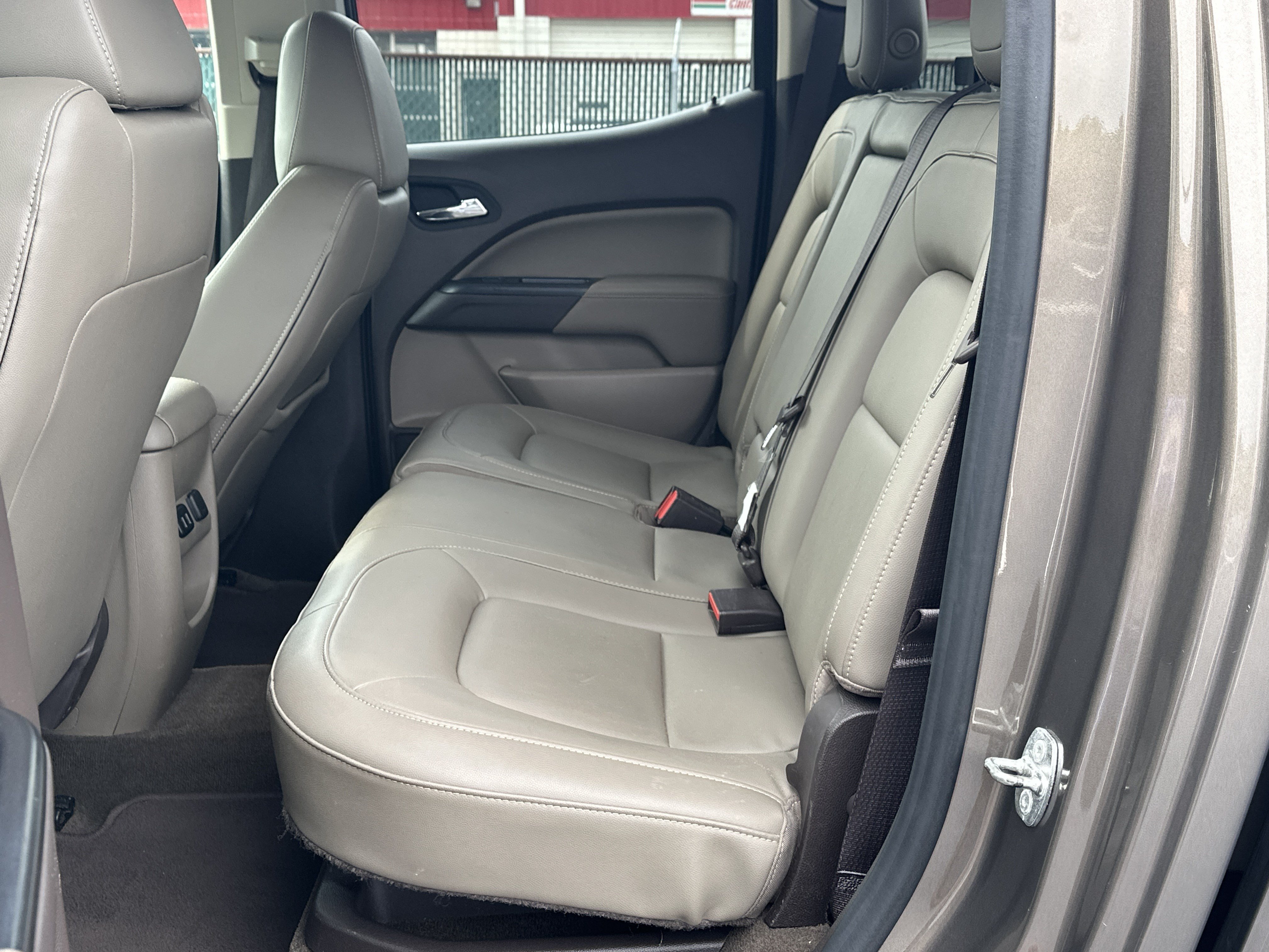 Used 2016 GMC Canyon SLT w/ Driver Alert Package RWD image 15