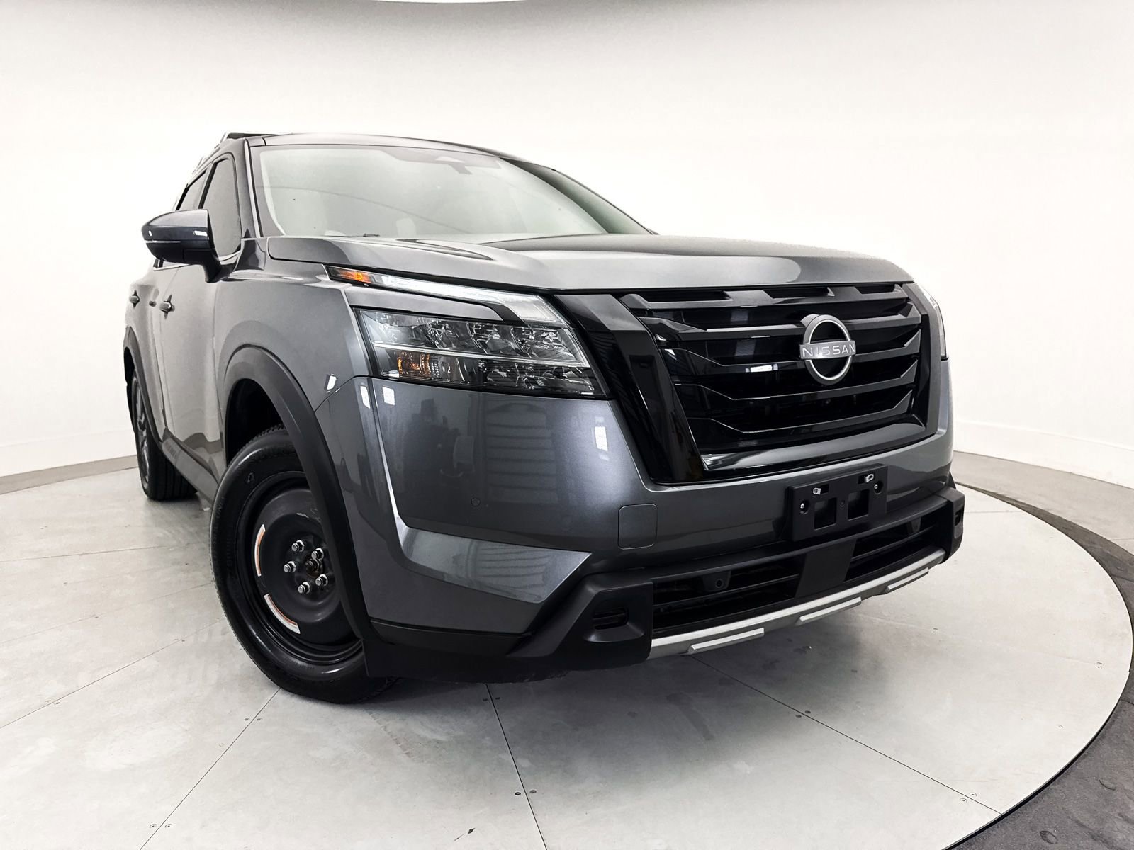 Used 2023 Nissan Pathfinder SL w/ SL Premium Package AWD/4WD image 7