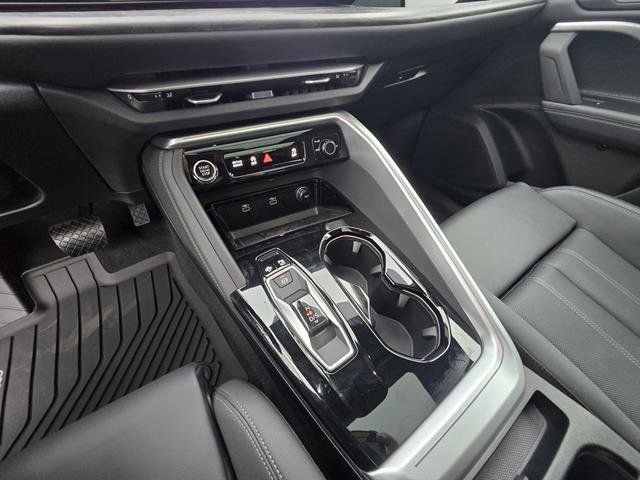Used 2025 Audi Q5 Premium Plus w/ Premium Plus image 22