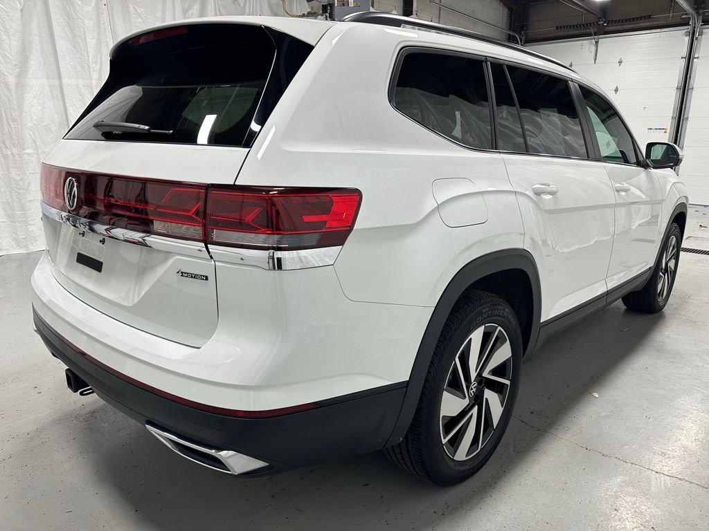 Used 2025 Volkswagen Atlas SE image 7