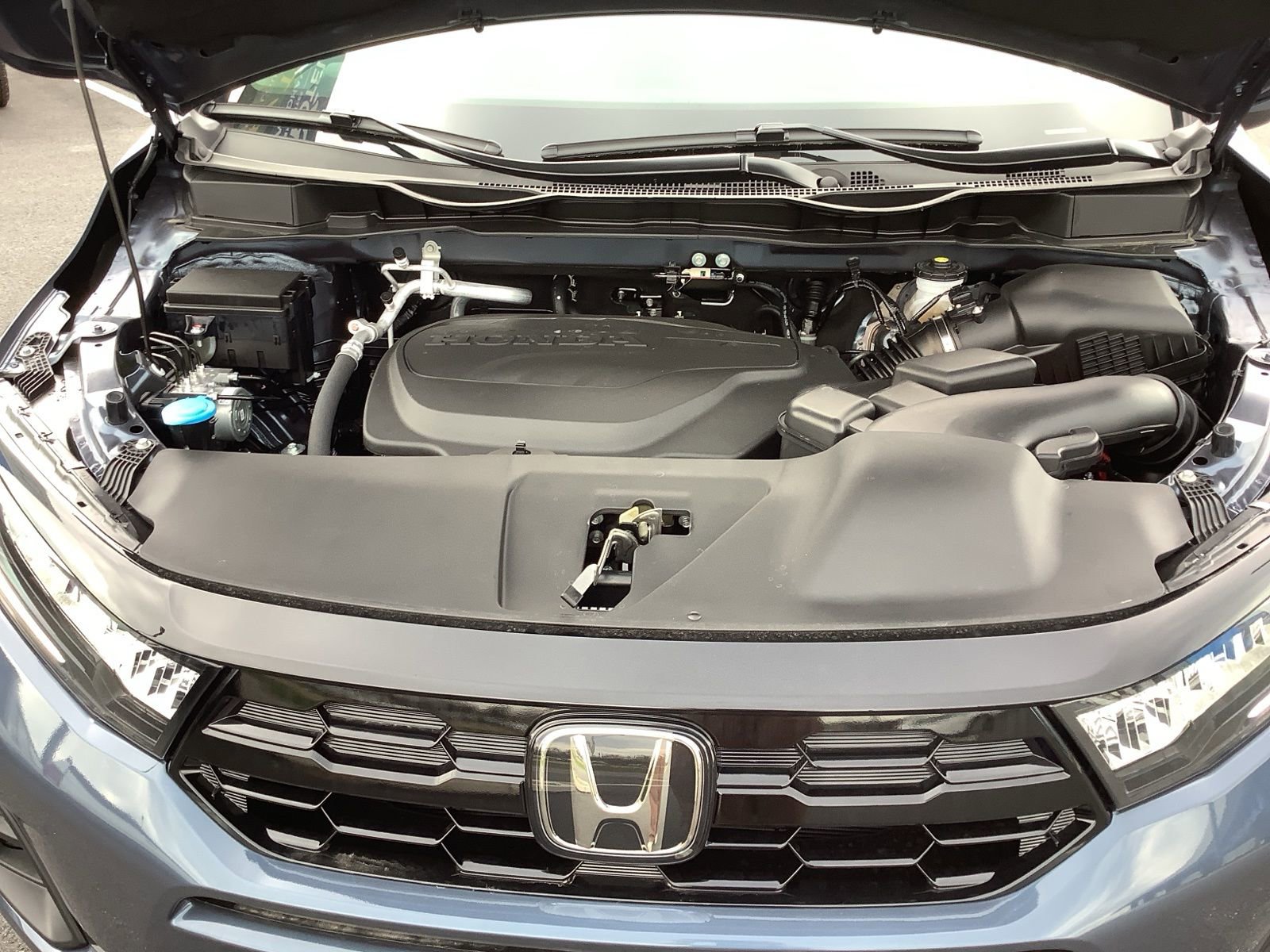 New 2026 Honda Odyssey Touring image 25