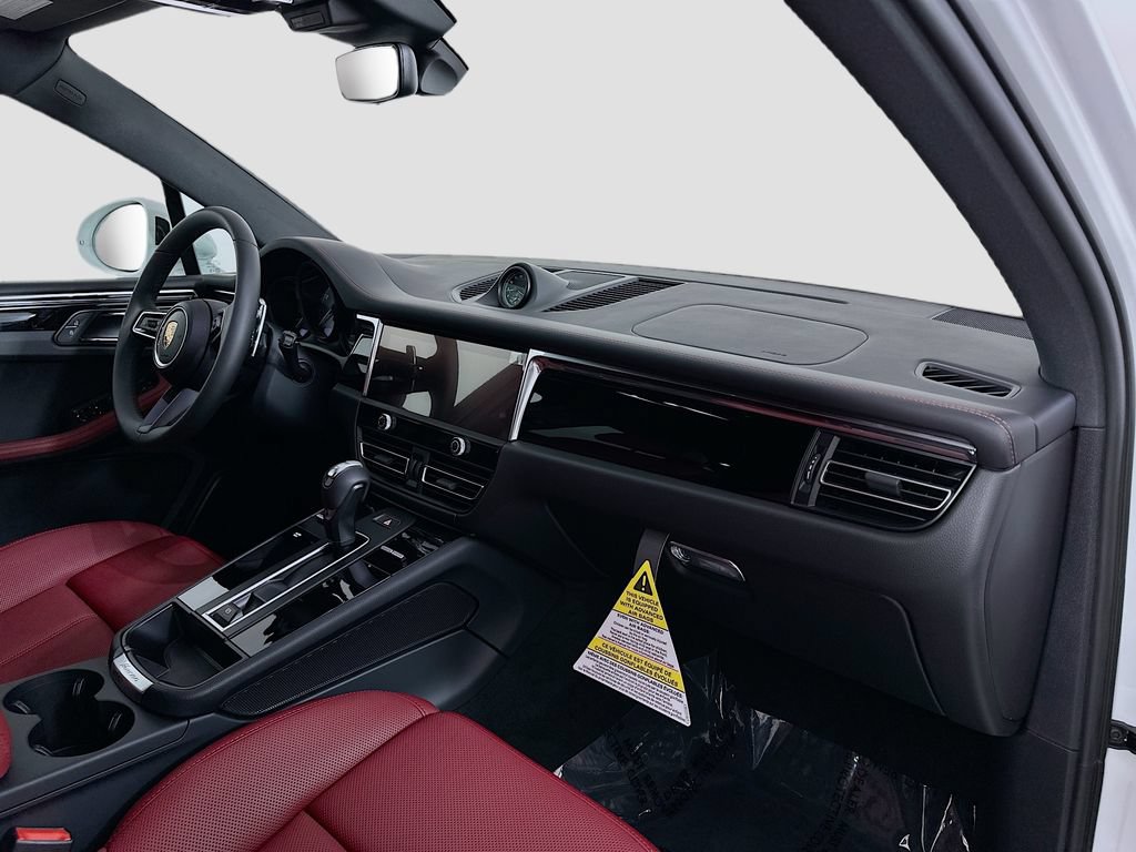 New 2026 Porsche Macan S AWD/4WD image 31