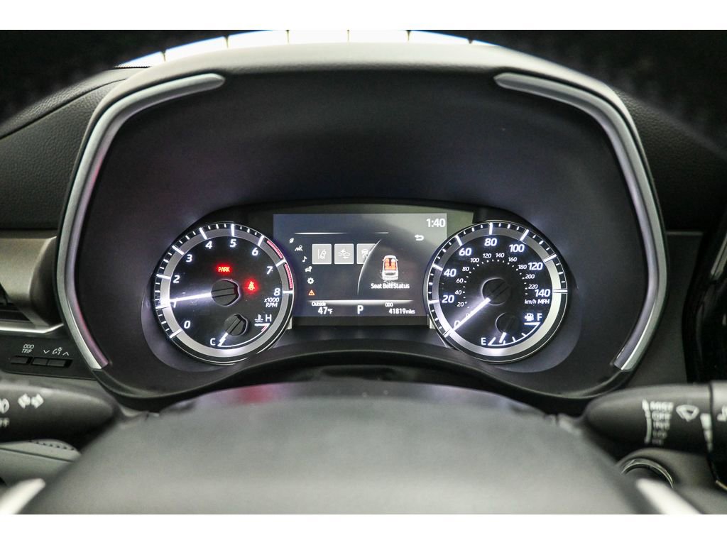 Used 2023 Toyota Highlander XLE image 38