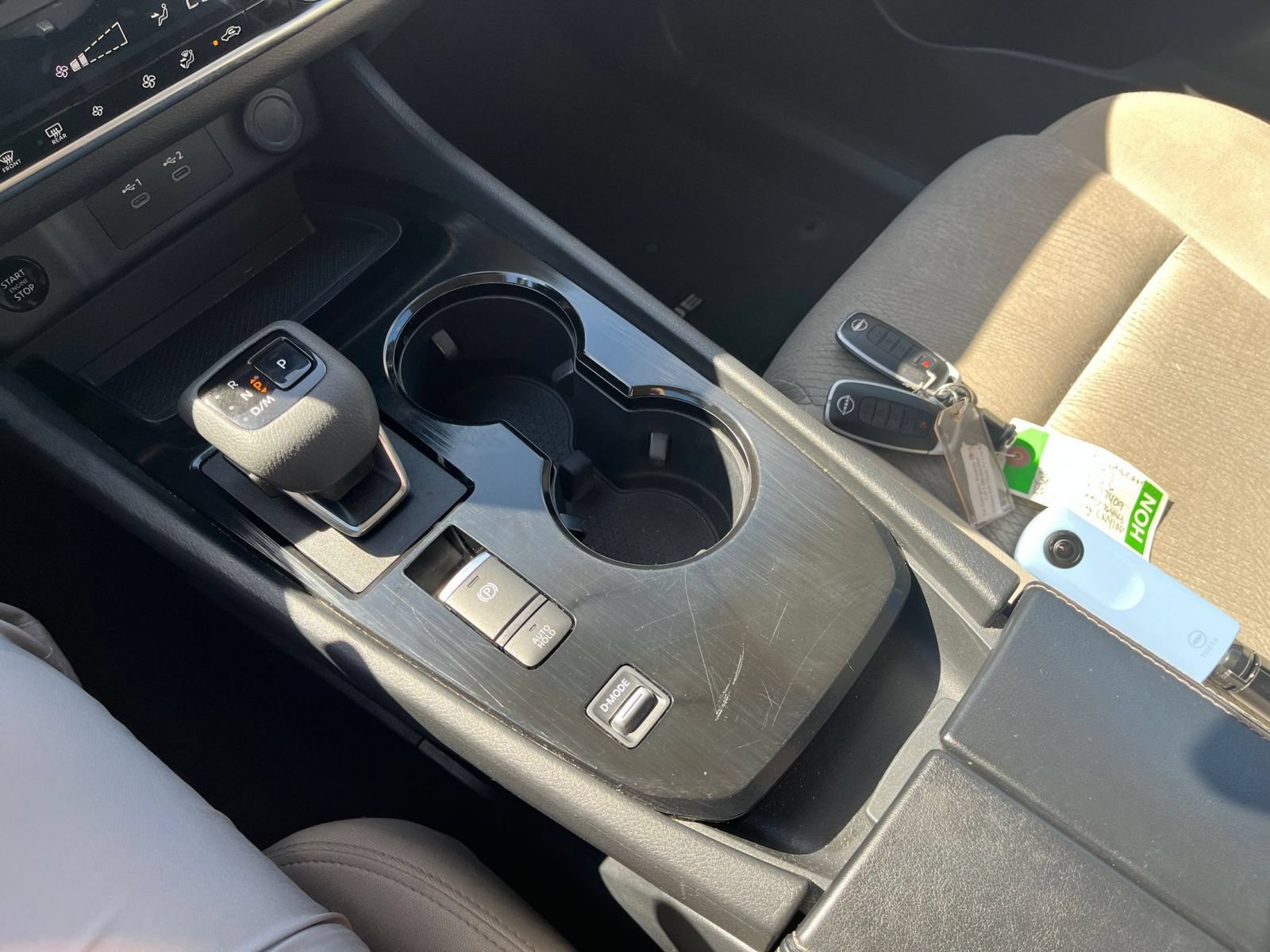 Used 2025 Nissan Rogue SV FWD image 35