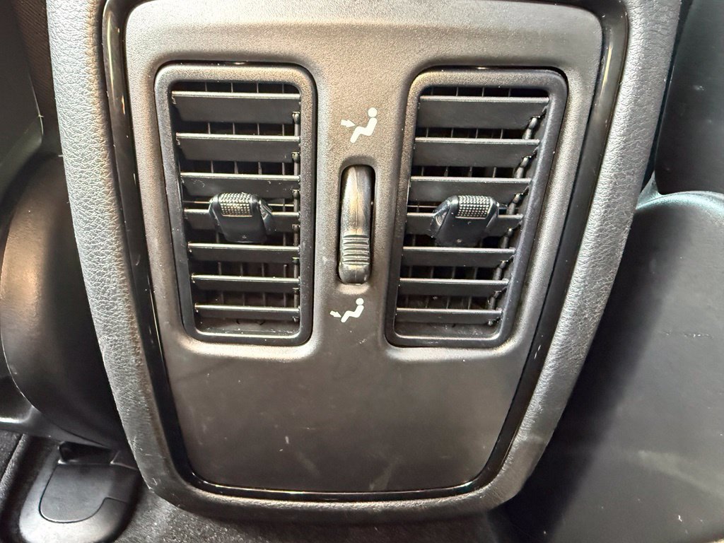Used 2024 Dodge Durango GT AWD/4WD image 15