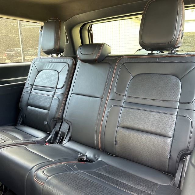 Used 2022 Lincoln Navigator L Black Label image 13