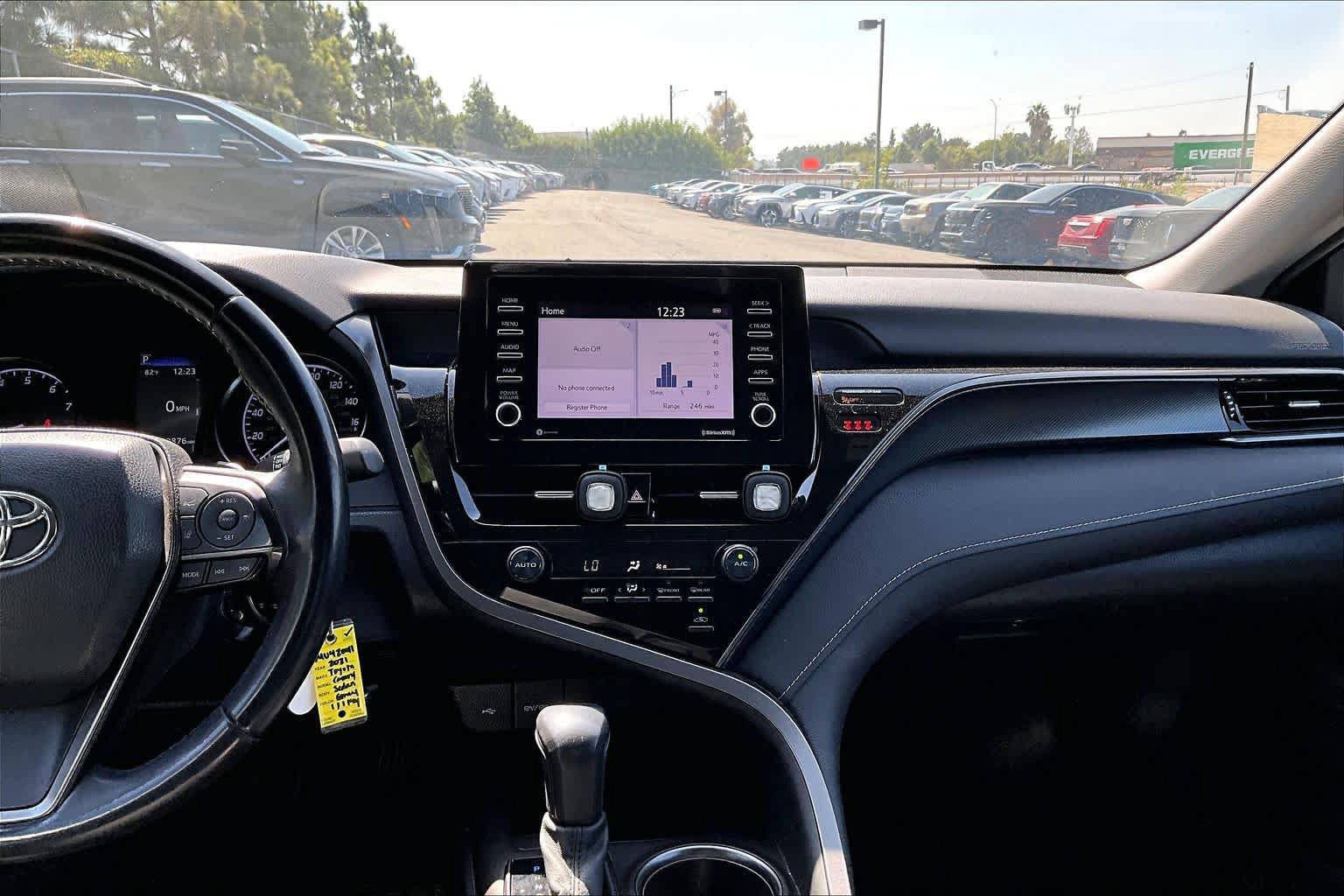 Used 2021 Toyota Camry SE FWD image 33