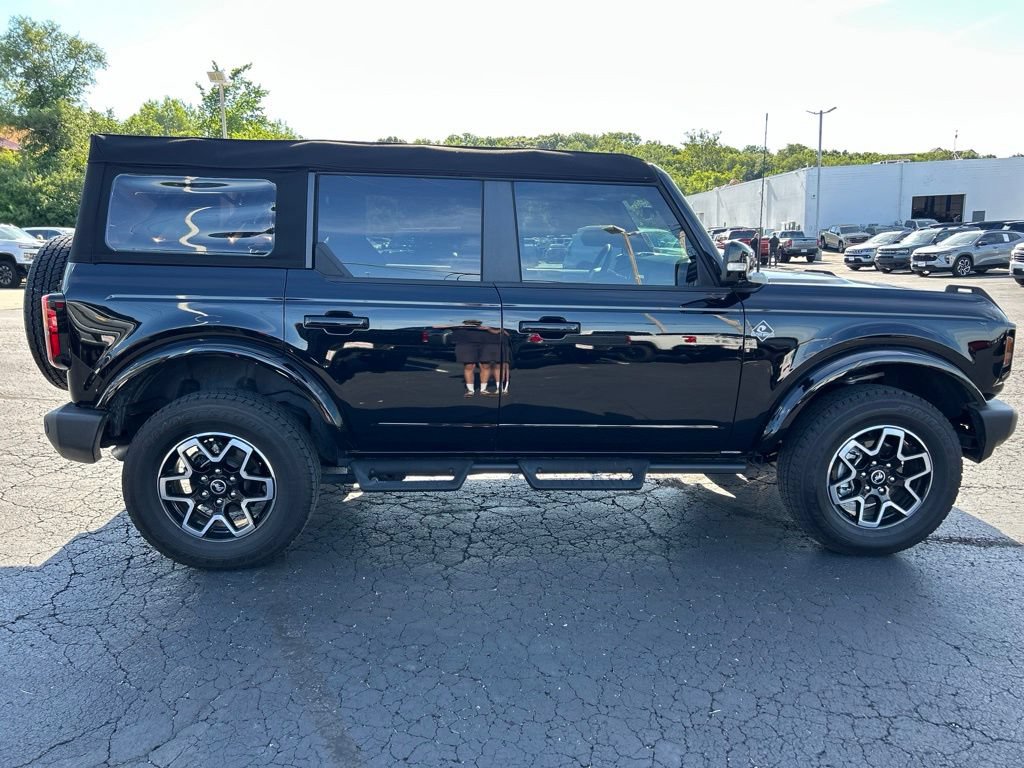 Used 2024 Ford Bronco Outer Banks AWD/4WD image 4