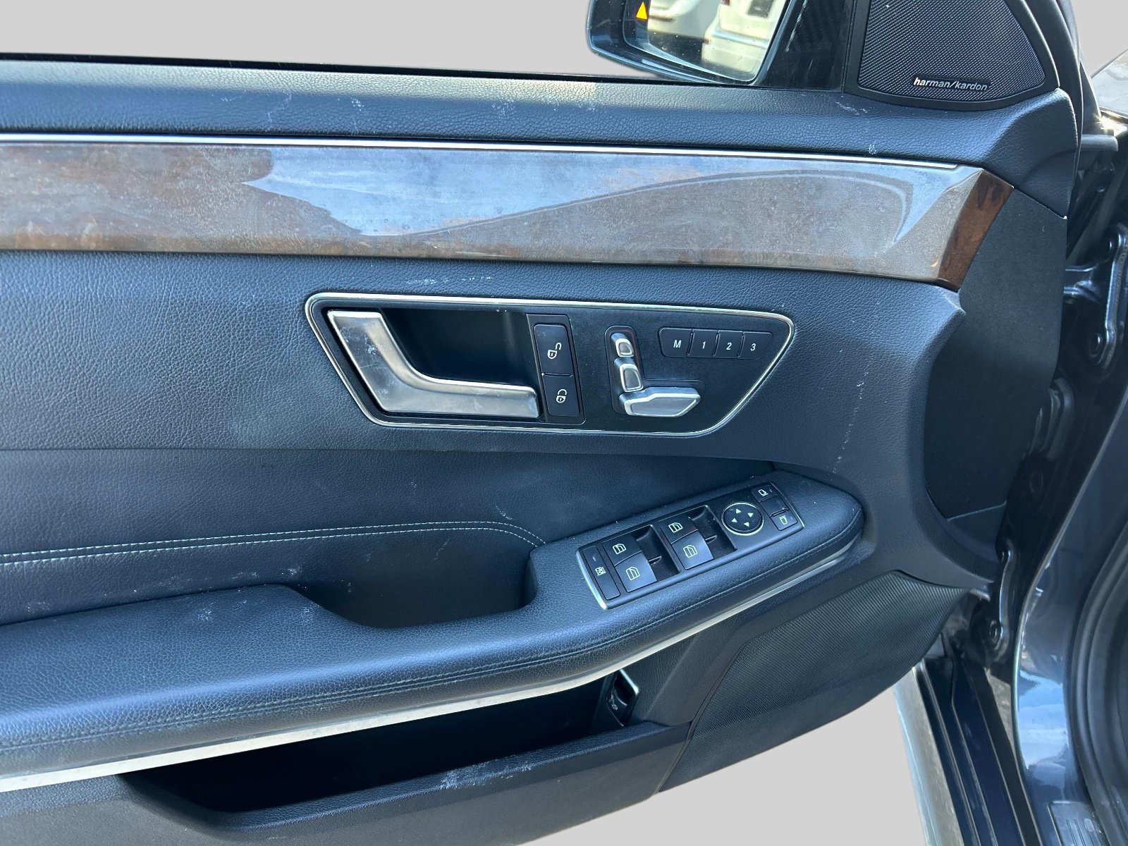 Used 2014 Mercedes-Benz E 350 4MATIC Sedan image 20