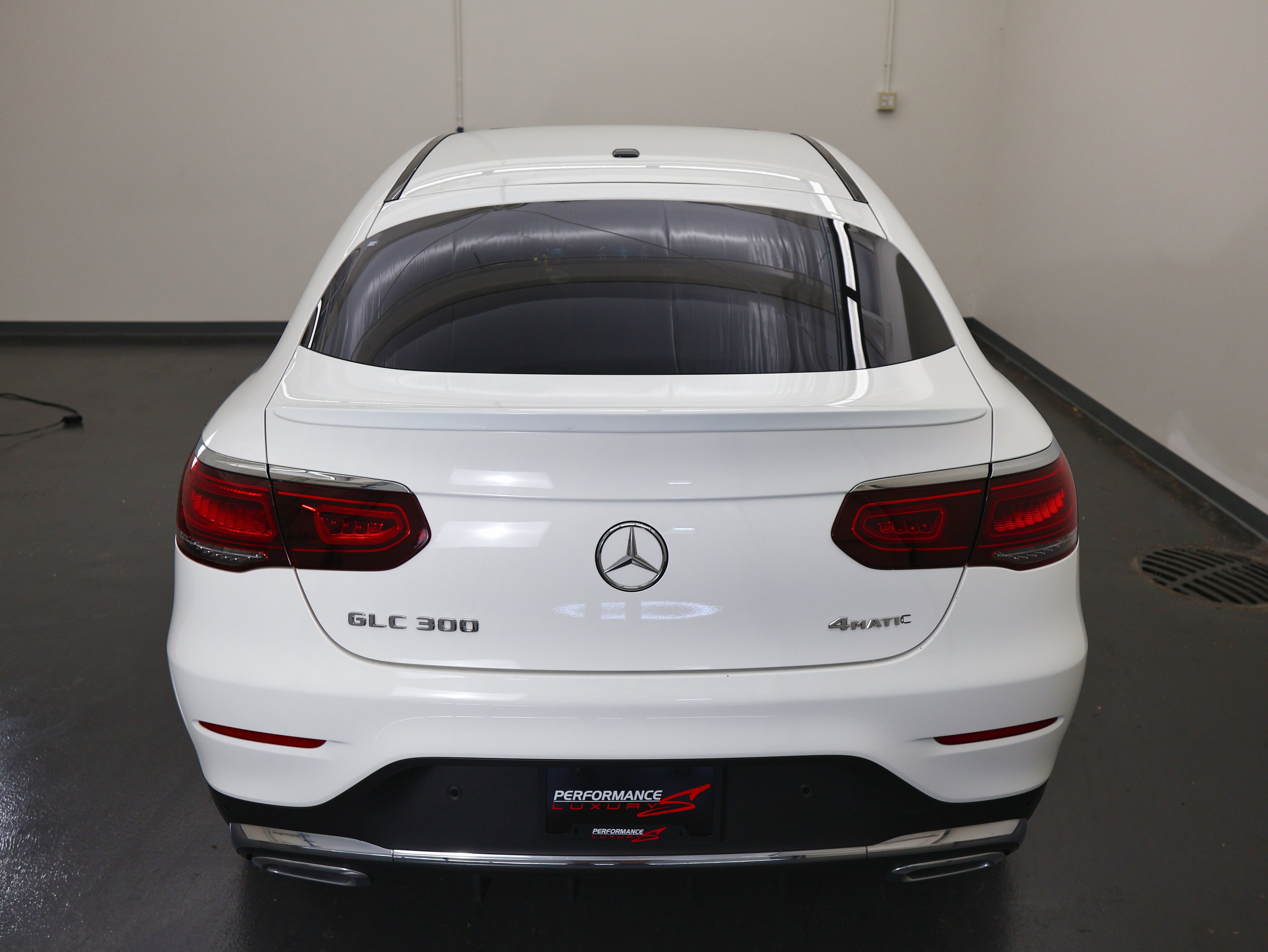 Used 2020 Mercedes-Benz GLC 300 4MATIC Coupe image 10